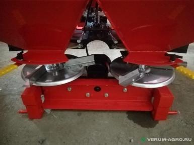 Разбрасыватели удобрений - АГРО-ТЕХНИКА ЕТА Разбрасыватель минеральных удобрений ANTC-1000 (навесной) с карданом и защитным пологом