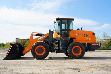 Фронтальные погрузчики - UMG Фронтальный погрузчик WL 30