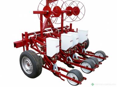 Сеялки - КЛЁН Сеялка Клен-1,8 4 секции  с укладчиками капельной трубки