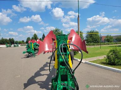 Плуги и глубокорыхлители - МРЗ Плуг полунавесной оборотный ППО 8-40-01, (7+1) со сплошным винтовым отвалом