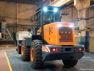 Фронтальные погрузчики - UMG Фронтальный погрузчик WL50 