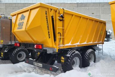 Прицепы для с/х техники - ЧКЗ-АГРО Полуприцеп с передвижной стеной ПТВ-271