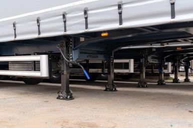 Полуприцепы - V-TRAILER Шторный полуприцеп 332 VTPP41