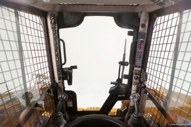 Прочее - CASE SR 250B Мини-погрузчик с бортовым поворотом