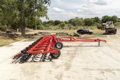 Культиваторы - SOLARFIELDS КС-14(У) EURO Спиральный или планчатый шлейф-каток. Два ряда пружинных боронок.