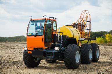 Опрыскиватели самоходные - ТУМАН Туман 2-М Вентиляторный опрыскиватель
