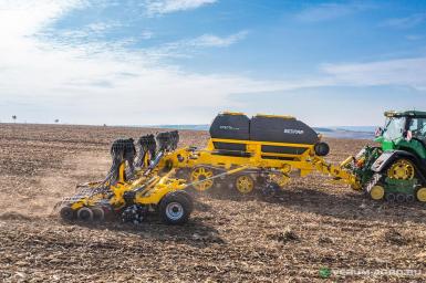 Сеялки - BEDNAR Effecta  CE12000