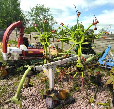 Ворошилки - CLAAS Volto 1050 T 