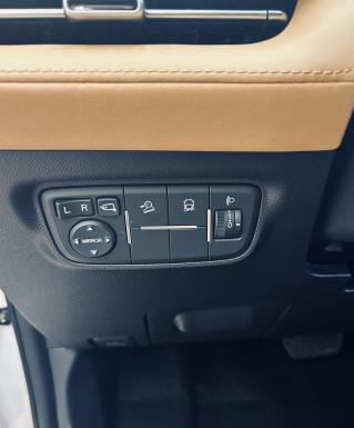 Легковой автотранспорт - CHANGAN Hunter Plus 2.0 AT (226 л.с.) 4WD