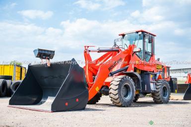 Фронтальные погрузчики - MOLOT 280M 