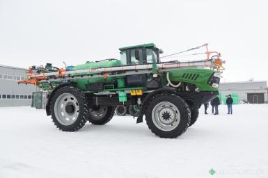 Опрыскиватели самоходные - AVAGRO Самоходный опрыскиватель HM40