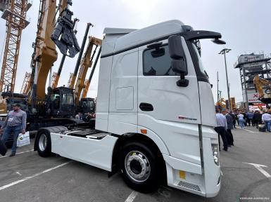 Грузовой автотранспорт - XCMG XCMG XGA4185D5WA Седельный тягач