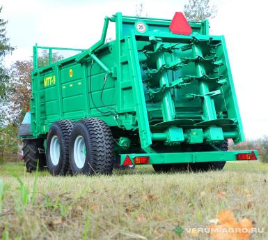 Прочее - БОБРУЙСКАГРОМАШ Машина для внесения твердых органических удобрений МТТ-9-1