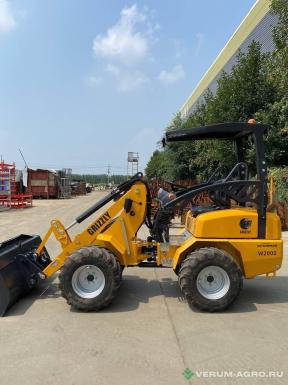 Фронтальные погрузчики - GRIZZLY W2000 