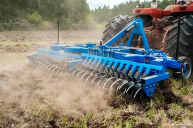 Плуги и глубокорыхлители - ТД АЛМАЗ Плуг чизельный  ПЧ-4,5