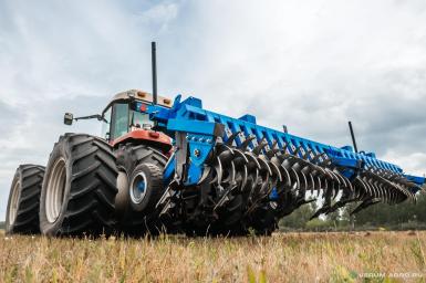 Плуги и глубокорыхлители - ТД АЛМАЗ Плуг чизельный  ПЧ-4,5