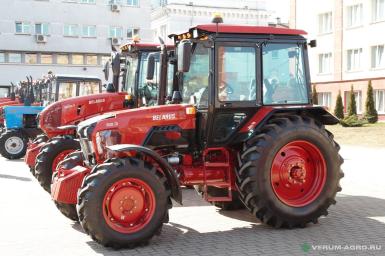 Колесные тракторы - BELARUS 82.3