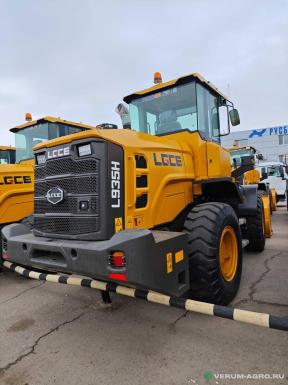 Фронтальные погрузчики - SDLG L935H (LGCE)