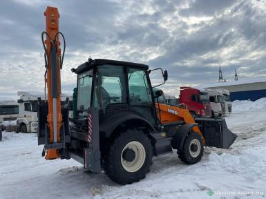 Экскаваторы - UMG Экскаватор-погрузчик TLB 827
 Экскаватор-погрузчик Эксмаш