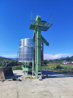 Зерносушильное оборудование - AGRONEZH М30 Н (нория) Мобильная зерносушилка (Дизель ,Электропривод)