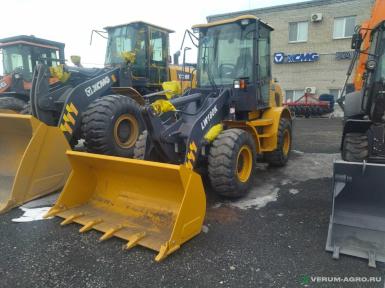 Фронтальные погрузчики - XCMG LW180K 