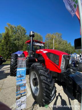 Колесные тракторы - YTO LP2604 