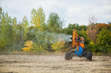 Опрыскиватели самоходные - ТУМАН Туман 1-М Вентиляторный опрыскиватель