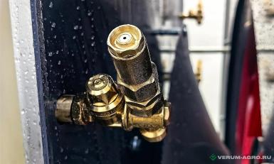 Прочее - YBS PUMP SIRIUS W 2000 садовый прицепной опрыскиватель на 2000 литров