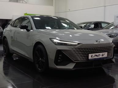 Легковой автотранспорт - CHANGAN UNI-V 1.5 AMT (181 л.с.)