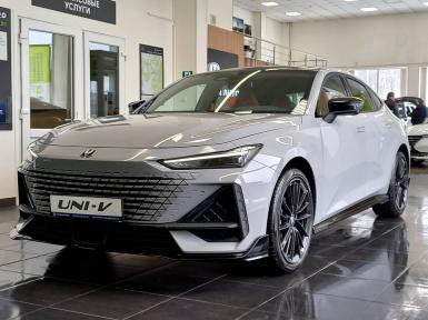 Легковой автотранспорт - CHANGAN UNI-V 1.5 AMT (181 л.с.)