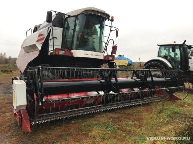 Зерноуборочные комбайны - РОСТСЕЛЬМАШ Вектор 410 