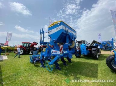 Плуги и глубокорыхлители - FARMET Digger 3 (с внесением удобрений) 