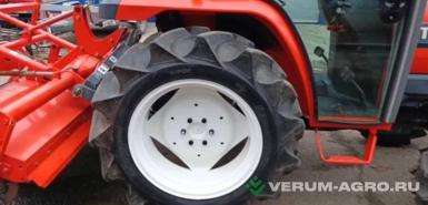 Колесные тракторы - KUBOTA GT24 