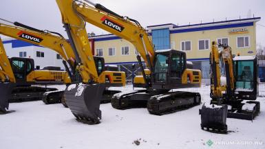 Экскаваторы - LOVOL FR245E2