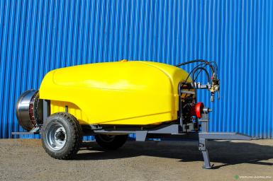 Опрыскиватели прицепные - САЛЬСКСЕЛЬМАШ ОПСВ-2000Р Опрыскиватель полуприцепной садовый вентиляторный