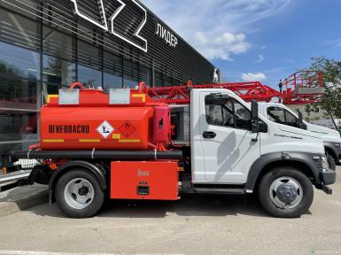 Грузовой автотранспорт - ГАЗ Автотопливозаправщик C41R13
