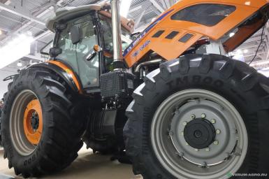 Колесные тракторы - ENSIGN YX1804-G