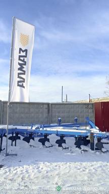 Плуги и глубокорыхлители - ТД АЛМАЗ Плуг навесной FINIST ПЛН-8-35 без предплужников РЗЗ.137.00.000-01