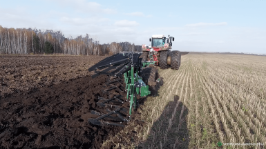 Плуги и глубокорыхлители - ЗАВОД ИМЕНИ МЕДВЕДЕВА Плуг Оборотный 7+1 ПО-7.01 