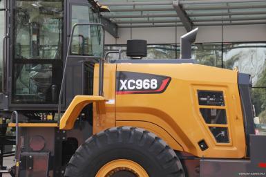 Фронтальные погрузчики - XCMG XC968