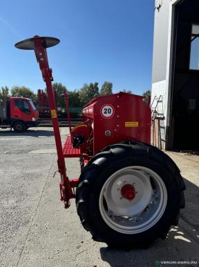 Сеялки - БЕЛИНСКСЕЛЬМАШ Астра-4 СЗ-4