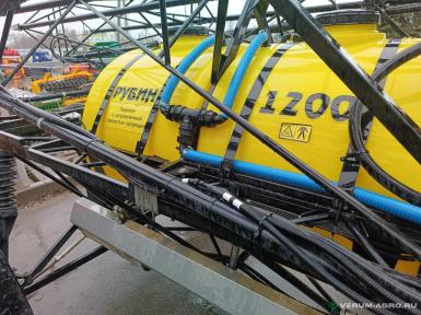 Опрыскиватели самоходные - РУБИН 1200 с бензиновым двигателем