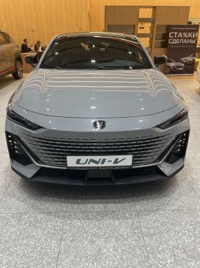Легковой автотранспорт - CHANGAN UNI-V 1.5 AMT (181 л.с.)