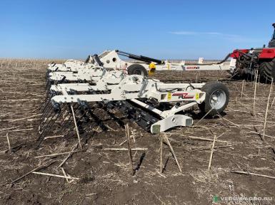 Бороны - RAZOR Измельчитель пожнивных остатков TRIUMPH 12 