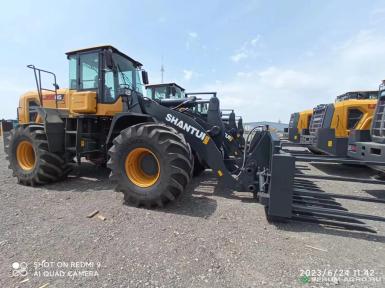 Фронтальные погрузчики - SHANTUI  L55B5 AGRI
