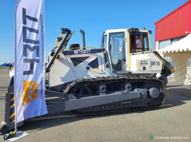 Бульдозеры - ЧЗПТ DR-10L.01 ГСТ болотоход