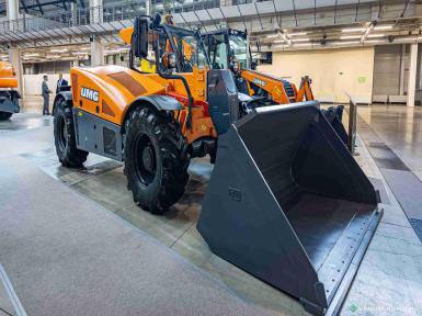 Телескопические погрузчики - UMG Телескопический погрузчик TLH-3507 CE 