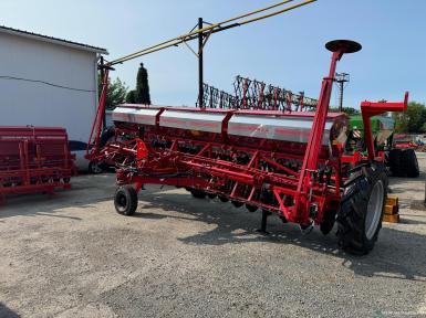 Сеялки - БЕЛИНСКСЕЛЬМАШ Астра-5,4А-06 с Т/У Вариаторная, с трансп. устр., прикатыващ. катками