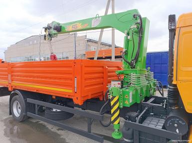 Специальные автомобили - КАМАЗ 4308, бортовой 4х2, с КМУ FG414 (вылет 10 м, г/п 4 тонны), пневмоподвеска