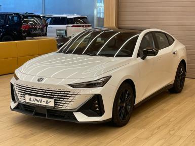 Легковой автотранспорт - CHANGAN UNI-V 1.5 AMT (181 л.с.)